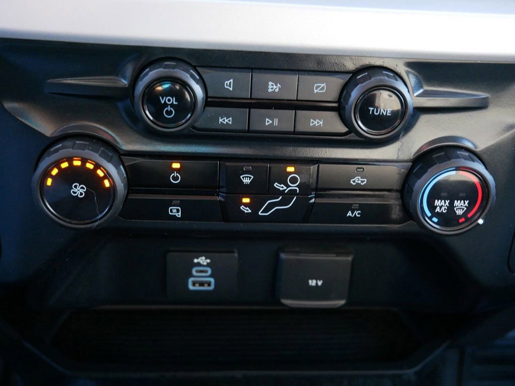 Certified 2024 Ford F350 XLT w/ FX4 Off-Road Package image 26