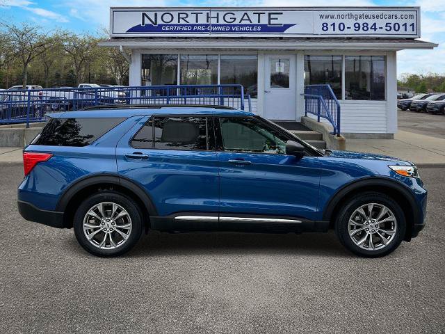 Certified 2023 Ford Explorer XLT w/ Equipment Group 202A AWD/4WD image 2