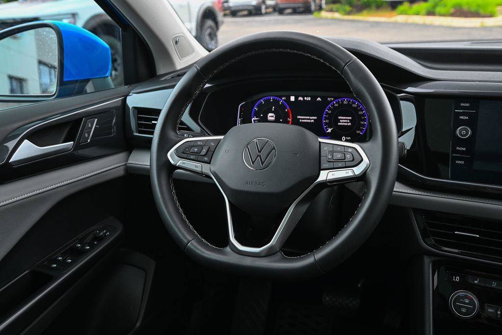 Used 2022 Volkswagen Taos SEL AWD/4WD image 30