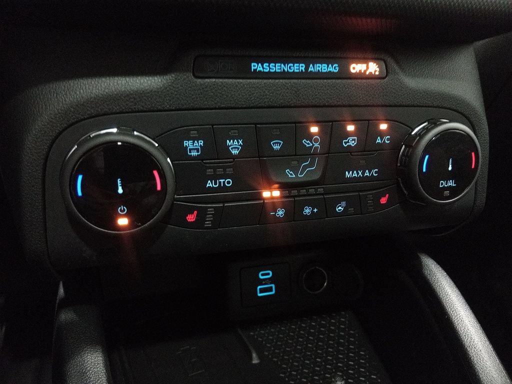 Certified 2022 Ford Bronco Sport Badlands w/ Premium Package AWD/4WD image 22