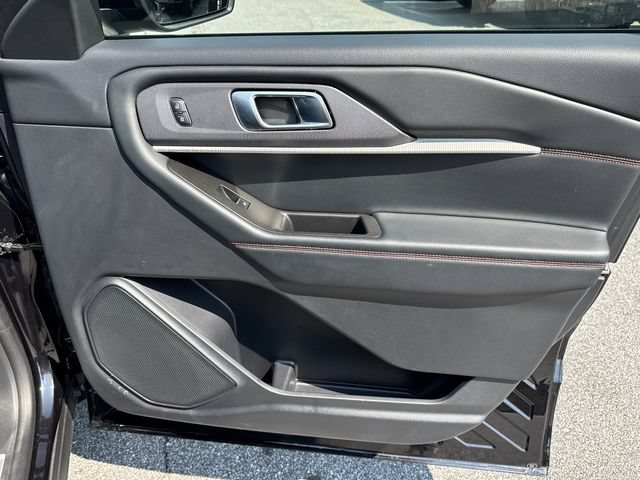 Certified 2025 Ford Explorer ST-Line AWD/4WD image 16