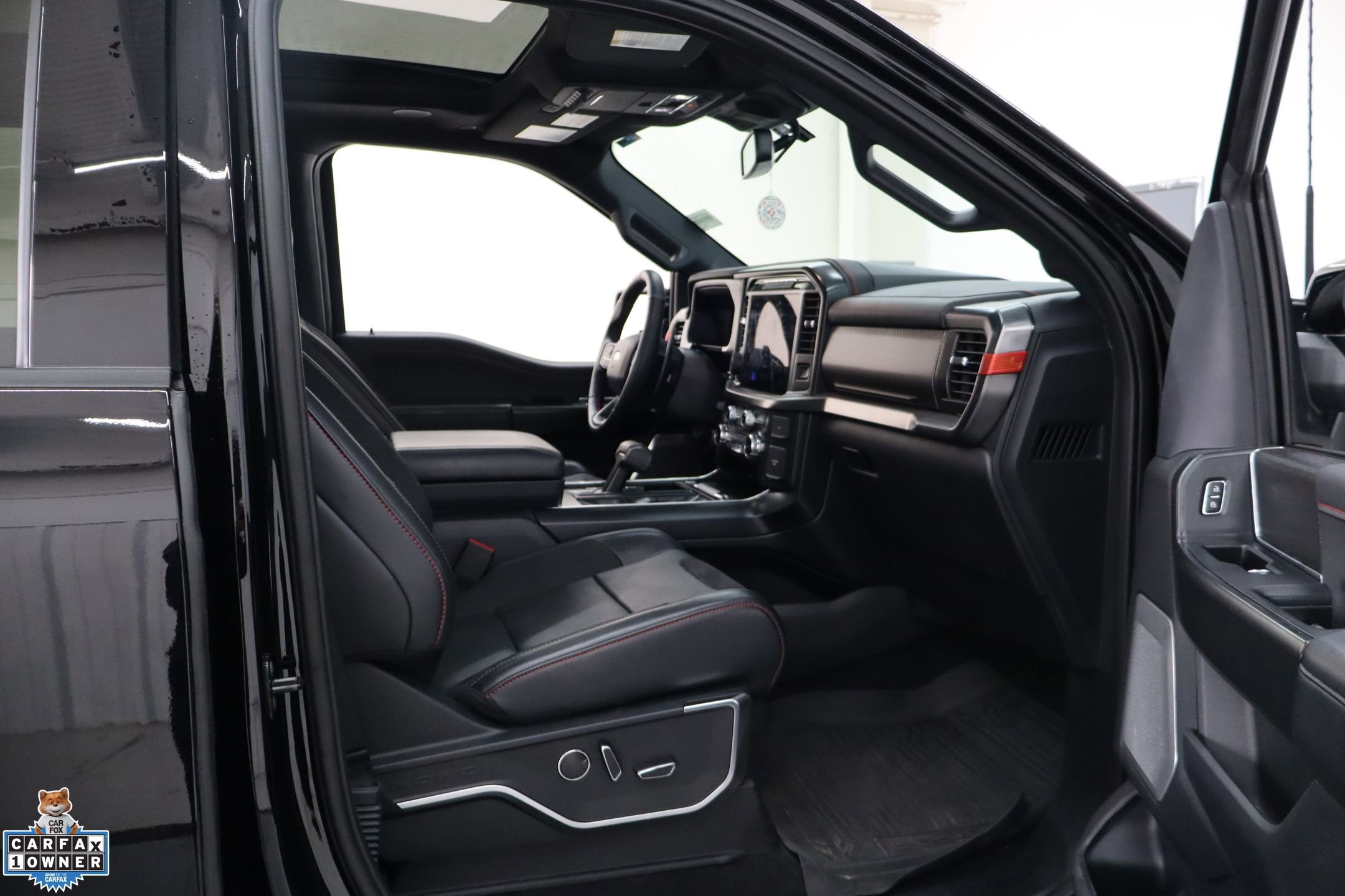 Certified 2024 Ford F150 Raptor AWD/4WD image 31