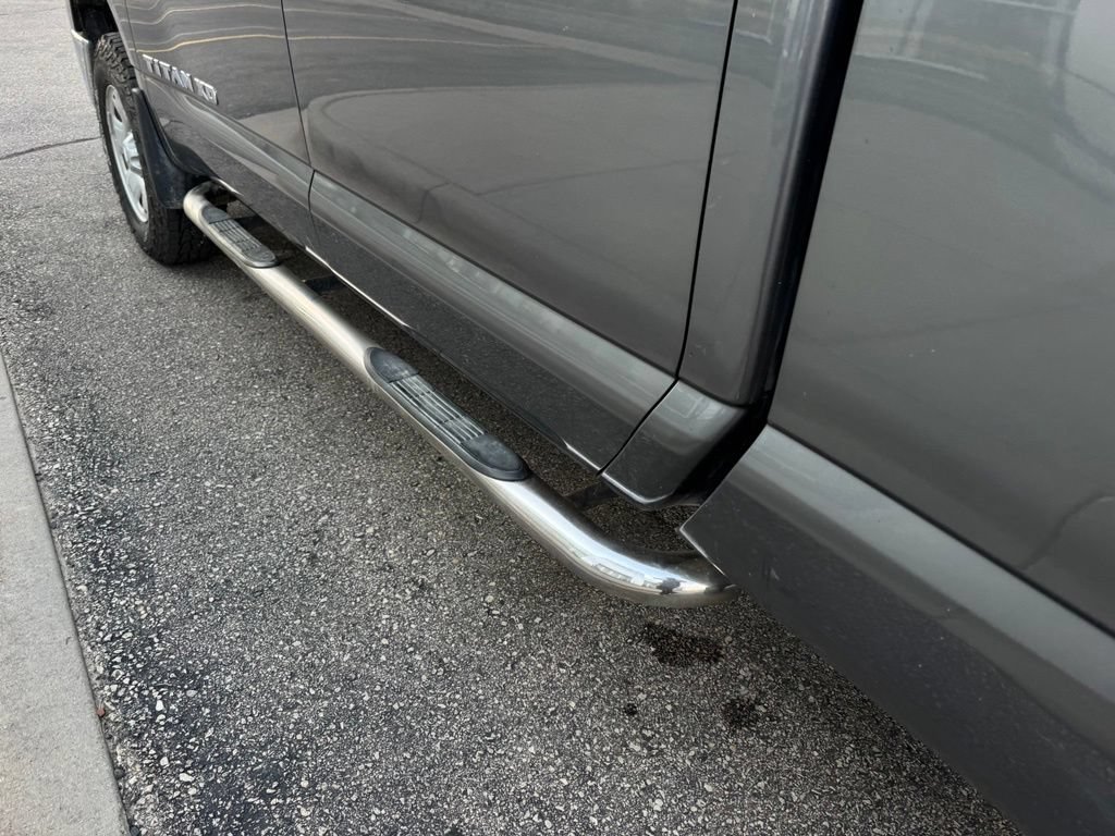 Used 2018 Nissan Titan SV AWD/4WD image 37