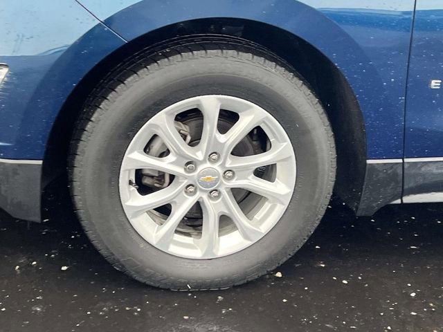 Used 2020 Chevrolet Equinox LT w/ Driver Convenience Package image 9