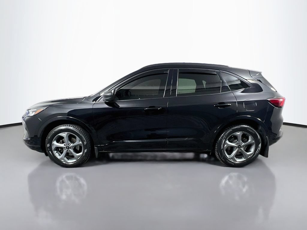Certified 2024 Ford Escape ST-Line w/ Tech Pack #1 AWD/4WD image 5