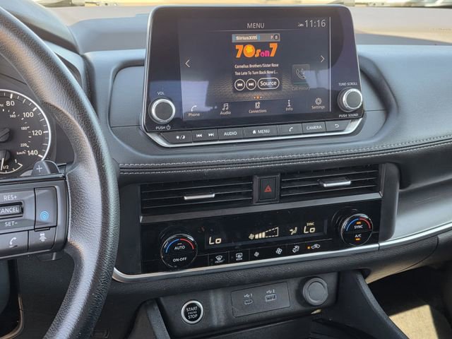 Used 2023 Nissan Rogue SV image 9