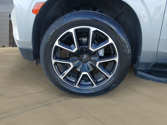 Used 2023 Chevrolet Tahoe RST w/ Luxury Package RWD image 14