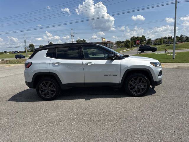 Used 2026 Jeep Compass Limited AWD/4WD image 4