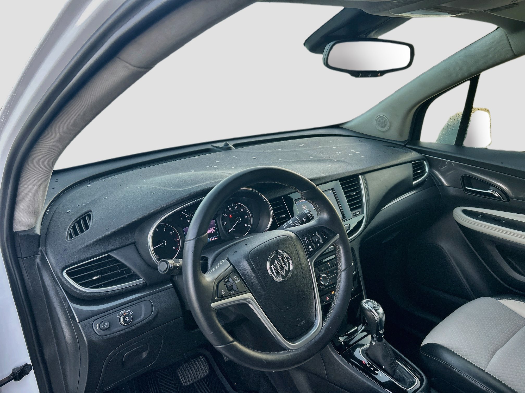 Used 2022 Buick Encore Preferred w/ Safety Package AWD/4WD image 9