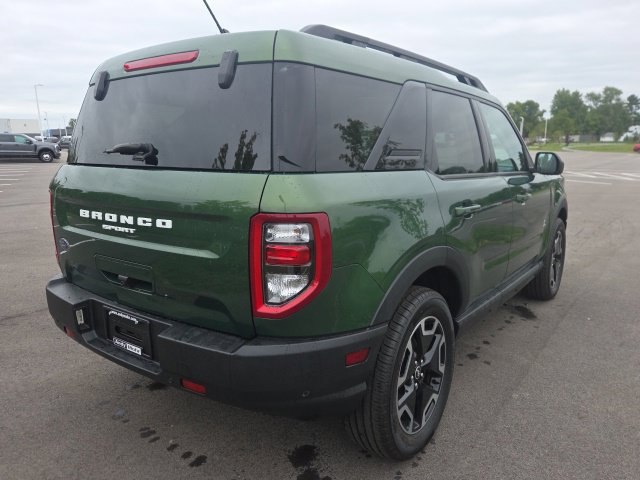 Certified 2023 Ford Bronco Sport Outer Banks w/ Tech Package AWD/4WD image 8