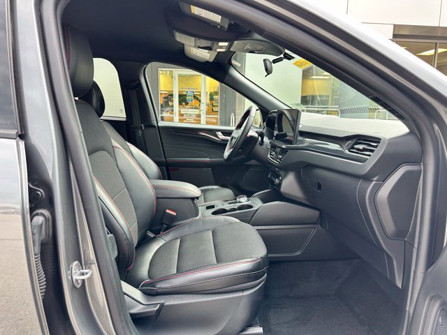Certified 2024 Ford Escape ST-Line w/ Tech Pack #1 AWD/4WD image 46