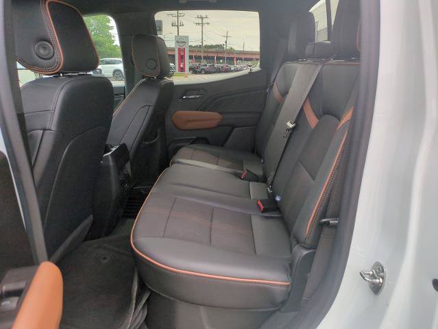 Used 2024 GMC Canyon AT4 w/ Technology Package AWD/4WD image 23