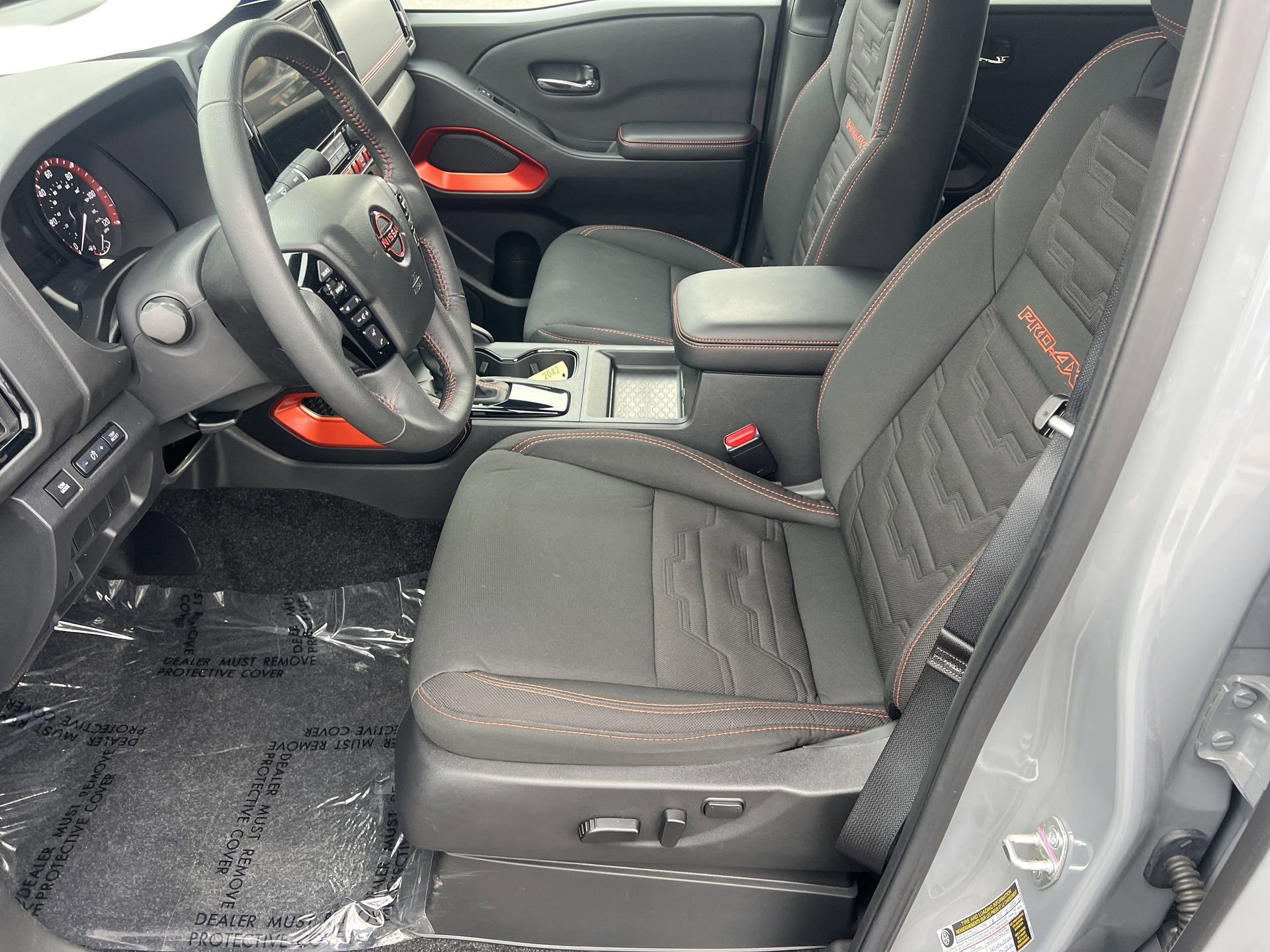 Used 2025 Nissan Frontier PRO-4X image 20