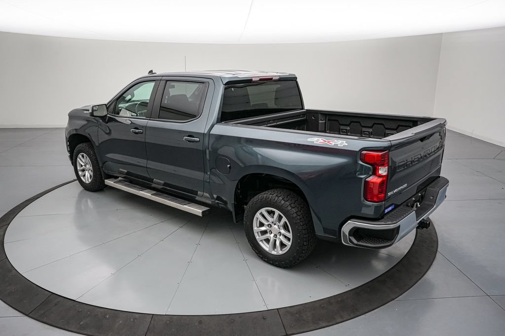 Used 2021 Chevrolet Silverado 1500 LT AWD/4WD image 7