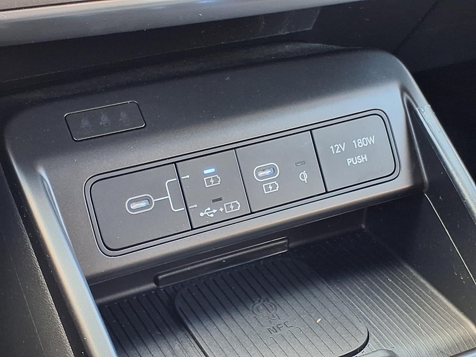 Used 2025 Hyundai Kona SEL FWD image 20