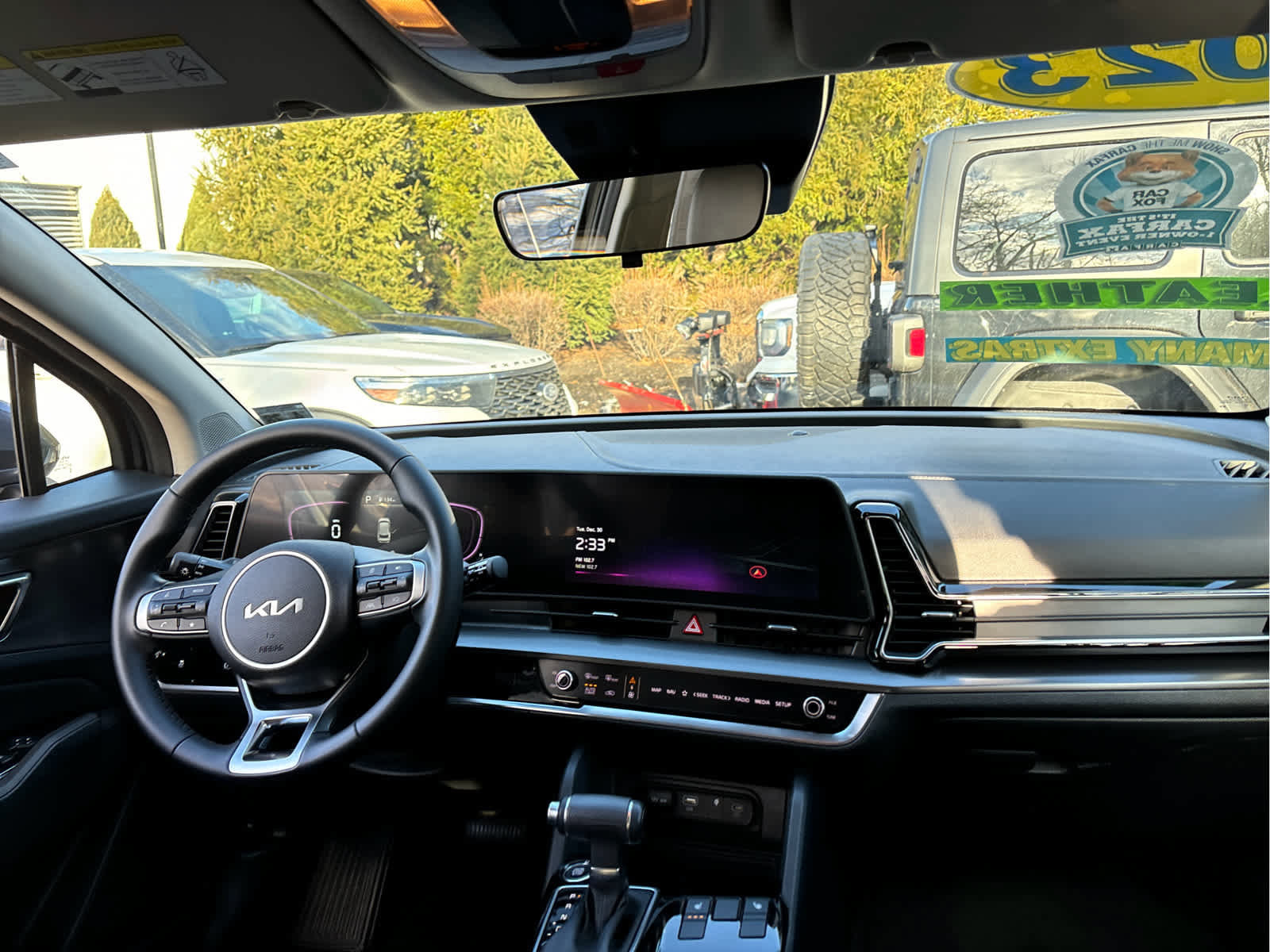 Used 2023 Kia Sportage EX image 28