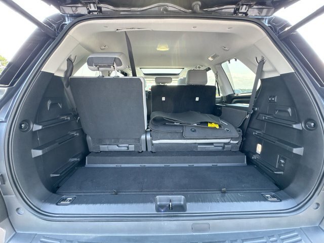 Used 2024 Toyota Sequoia Limited w/ TRD Off-Road Package AWD/4WD image 26