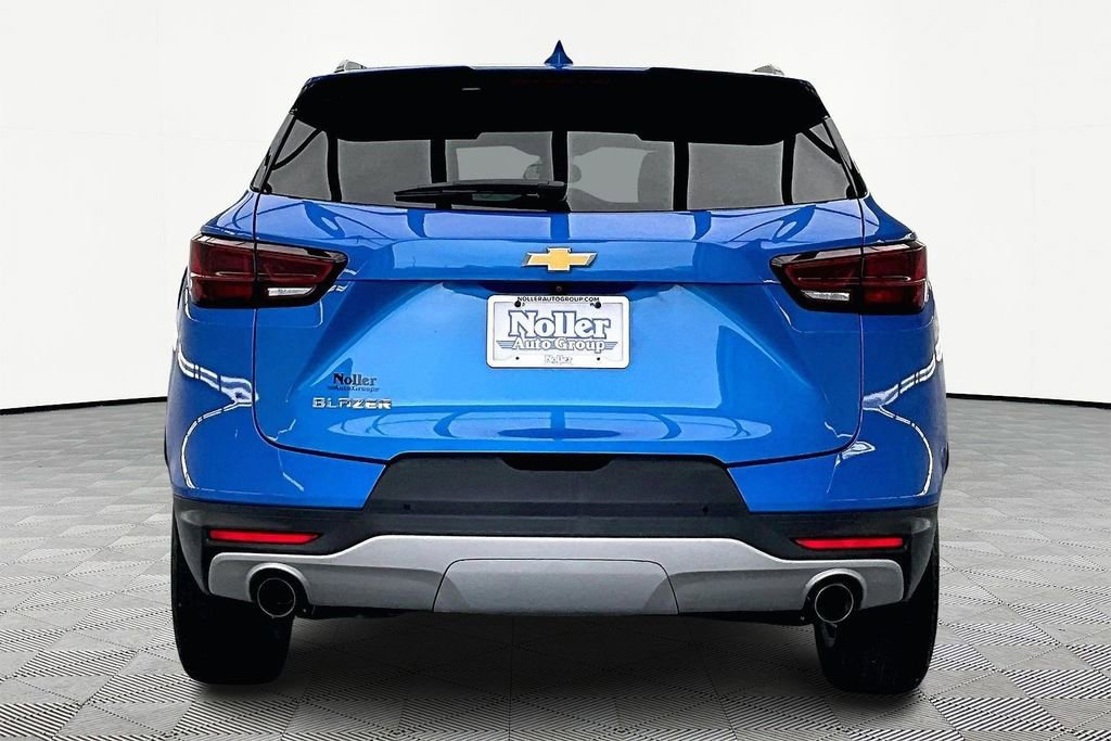 Used 2024 Chevrolet Blazer LT w/ Convenience Package image 3