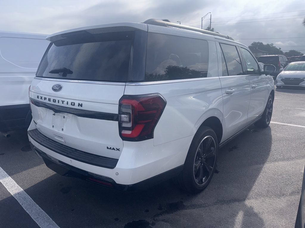 Certified 2023 Ford Expedition Max Limited AWD/4WD image 4