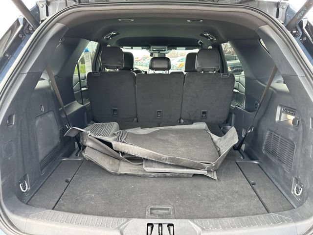 Certified 2025 Ford Explorer ST-Line w/ Premium Package AWD/4WD image 8
