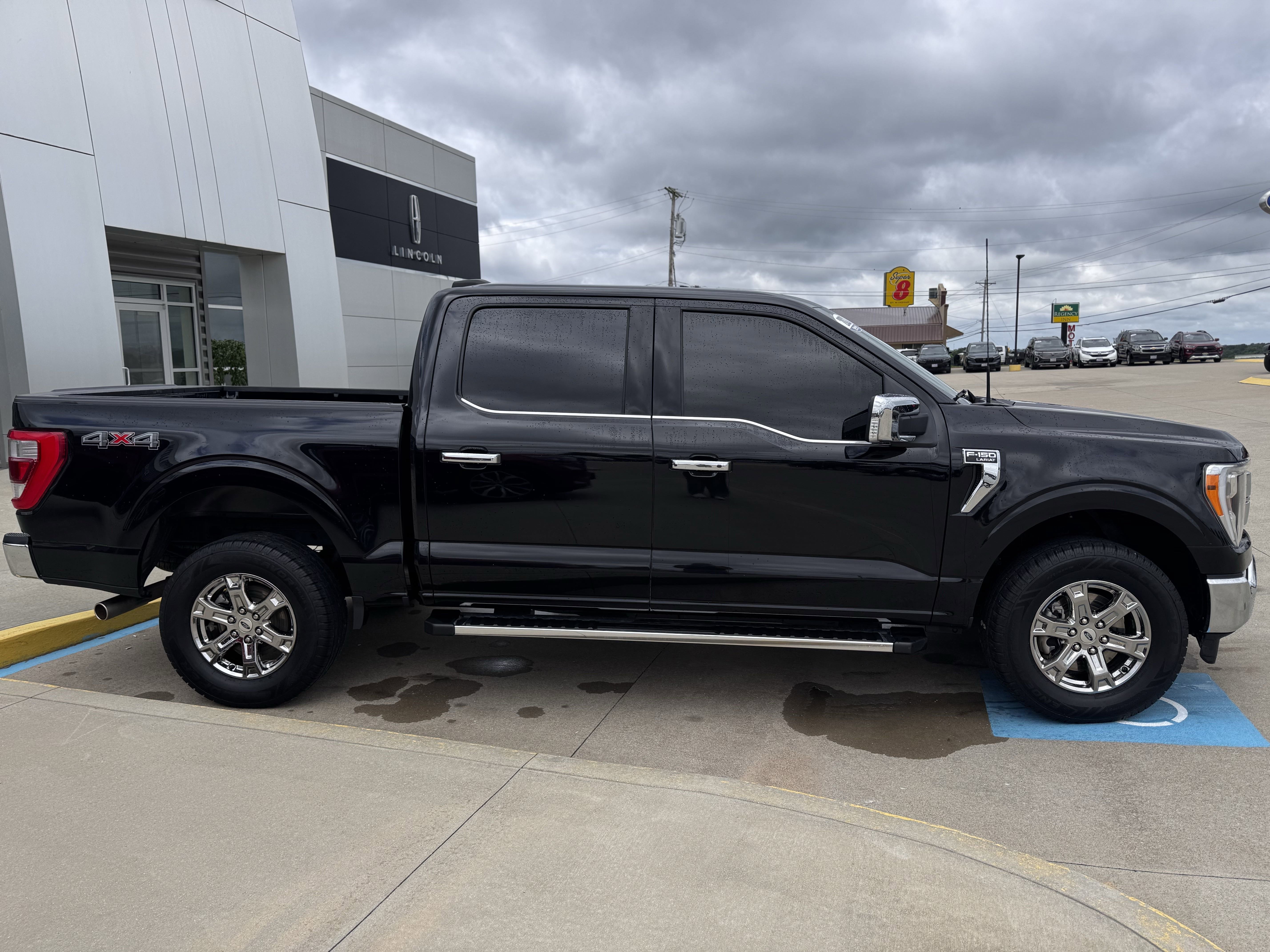 Certified 2023 Ford F150 Lariat image 3