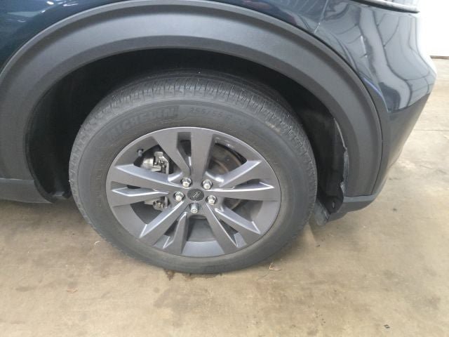 Certified 2023 Ford Explorer XLT w/ Equipment Group 202A AWD/4WD image 5