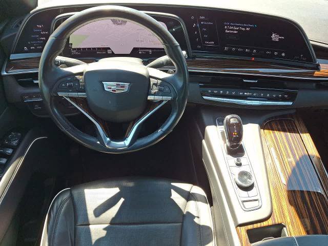 Used 2021 Cadillac Escalade Premium Luxury w/ LPO, Radiant Package AWD/4WD image 27