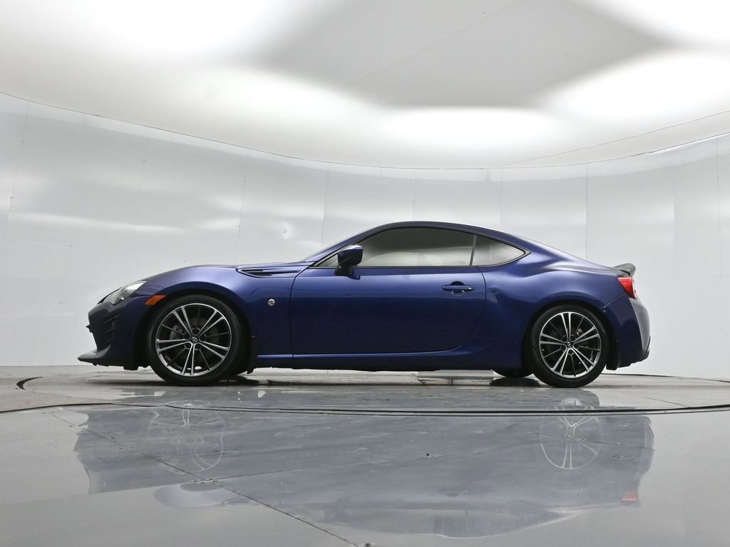 Used 2017 Toyota 86 image 46