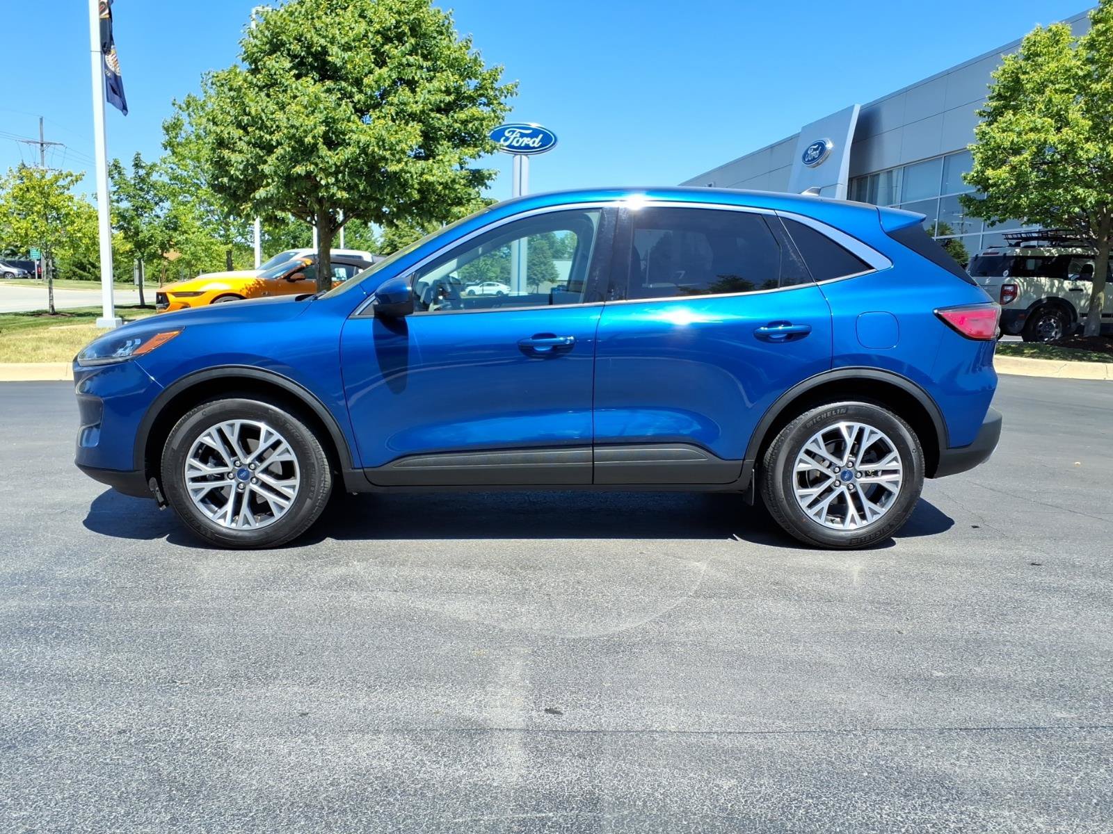 Certified 2022 Ford Escape SEL AWD/4WD image 4