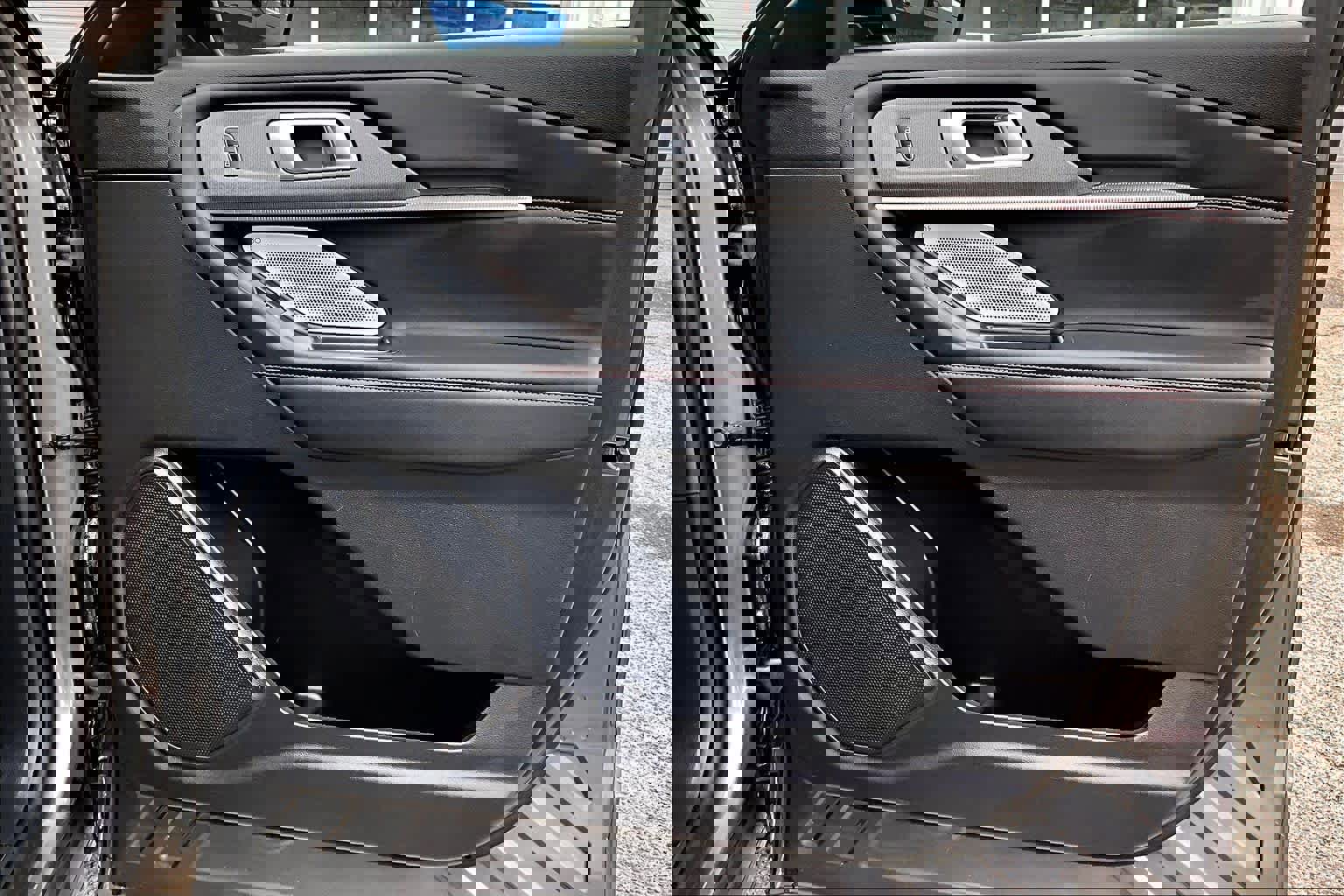 Certified 2025 Ford Explorer ST image 27