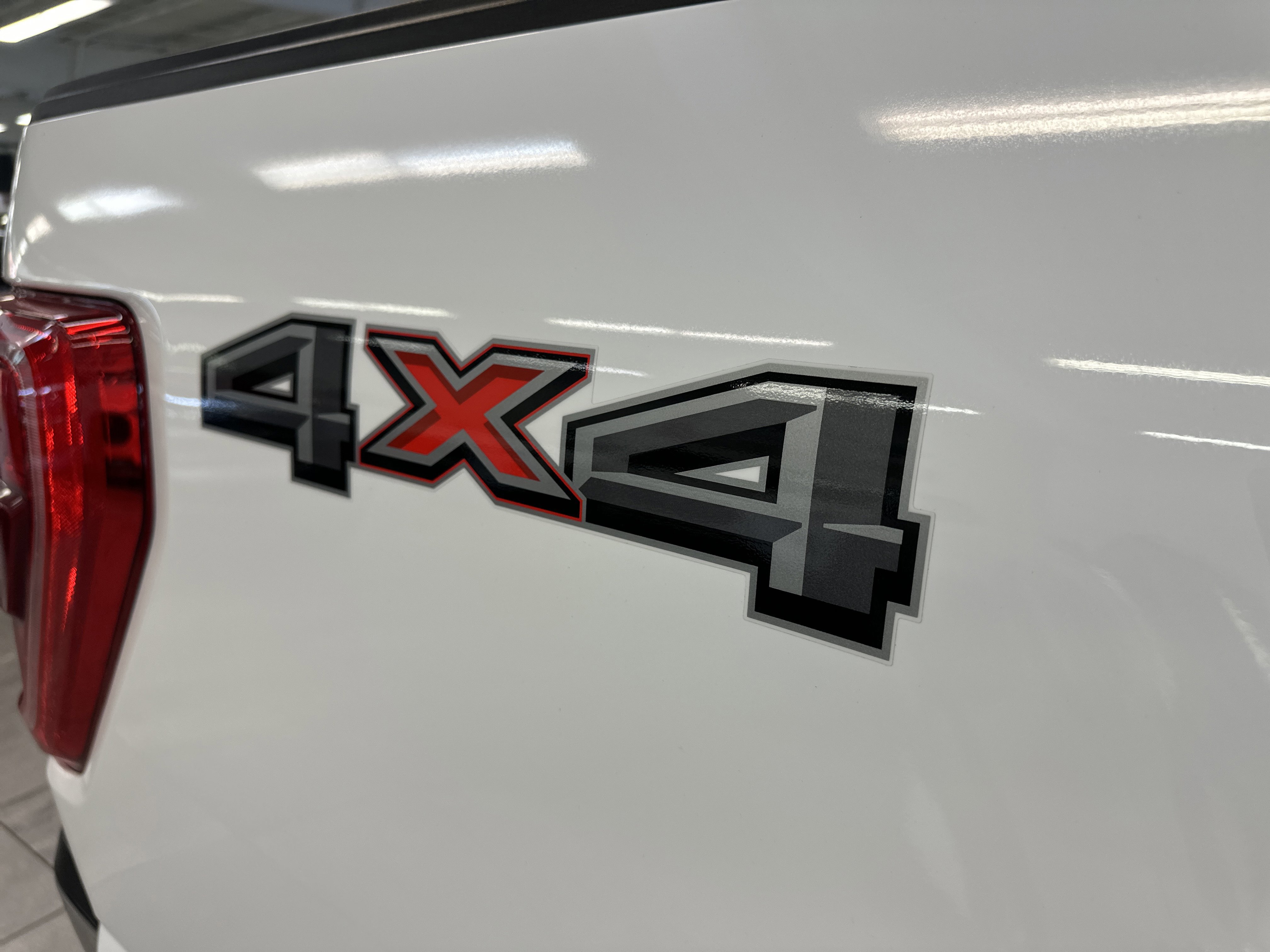 Certified 2022 Ford F150 XLT w/ Equipment Group 302A High image 20