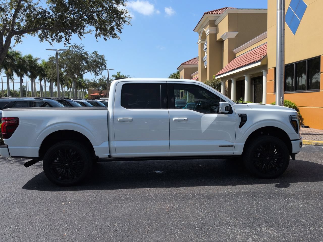 Certified 2024 Ford F150 Platinum w/ Equipment Group 702A High AWD/4WD image 3