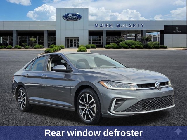 Used 2025 Volkswagen Jetta SE FWD image 8