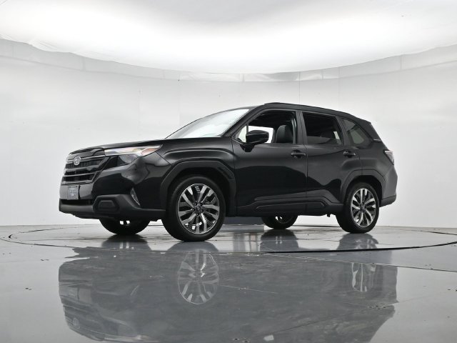 Used 2025 Subaru Forester Touring AWD/4WD image 29