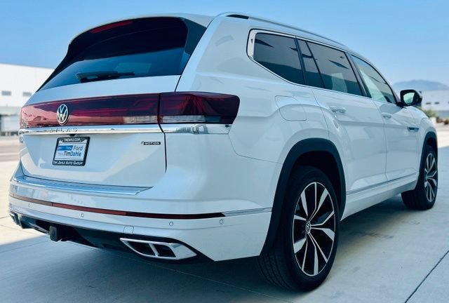 Used 2024 Volkswagen Atlas SEL Premium R-Line AWD/4WD image 5