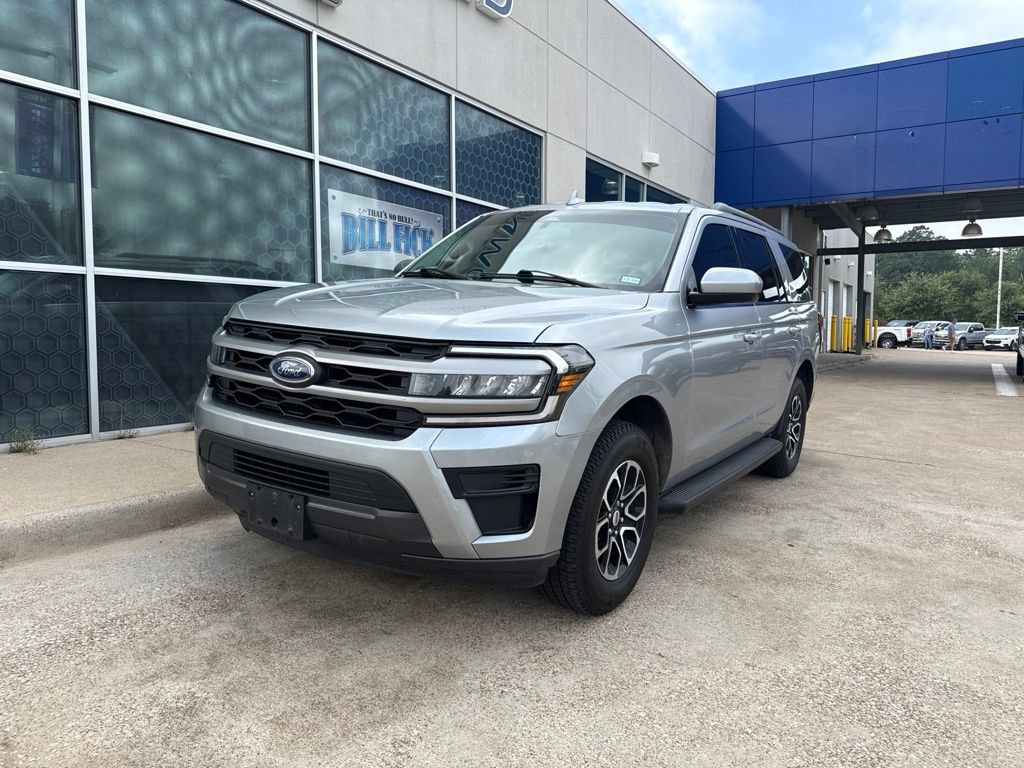 Certified 2024 Ford Expedition XLT RWD image 4