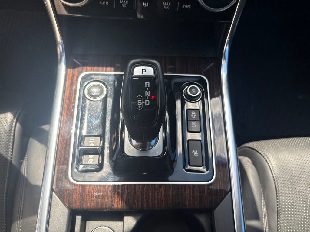 Used 2020 Jaguar XE S AWD/4WD image 27