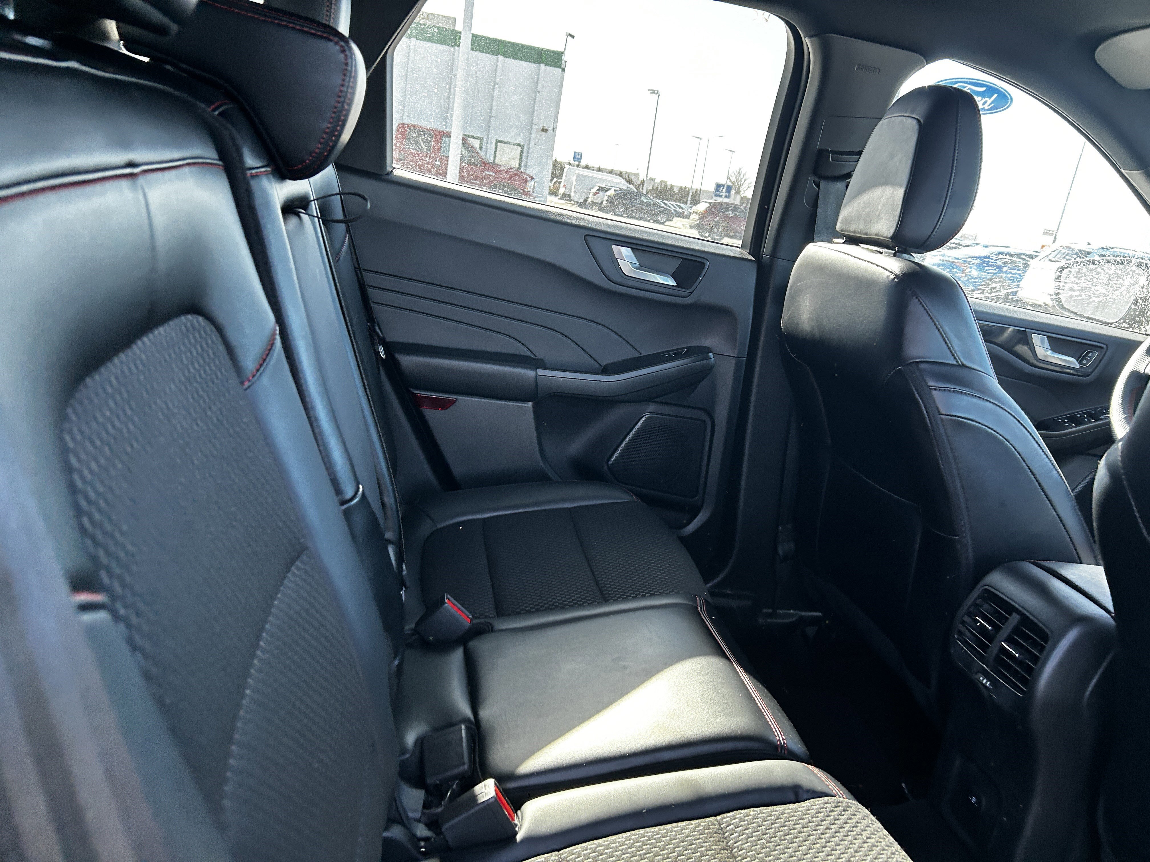 Certified 2025 Ford Escape ST-Line Select image 12