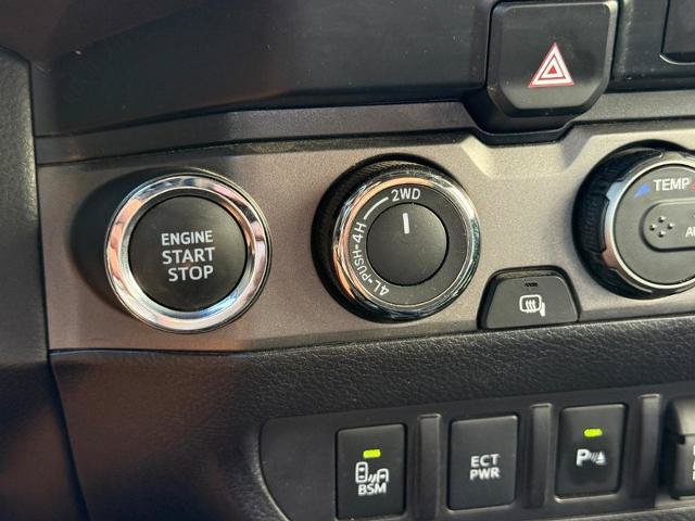 Used 2023 Toyota Tacoma TRD Off-Road w/ TRD Premium Off Road Package AWD/4WD image 19