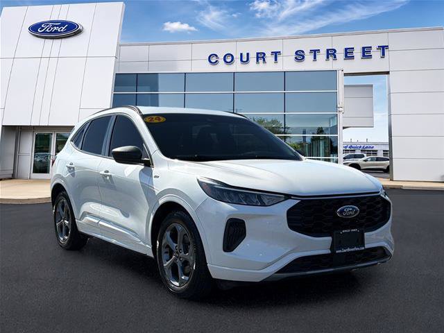 Certified 2024 Ford Escape ST-Line w/ Tech Pack #1 FWD image 3