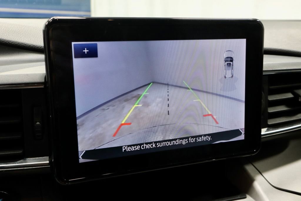 Certified 2023 Ford Explorer XLT w/ Equipment Group 202A image 9