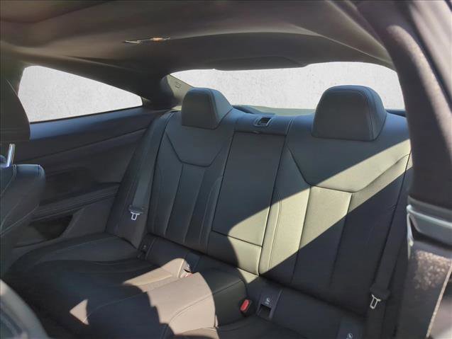 Used 2024 BMW 430i Coupe w/ Premium Package RWD image 17