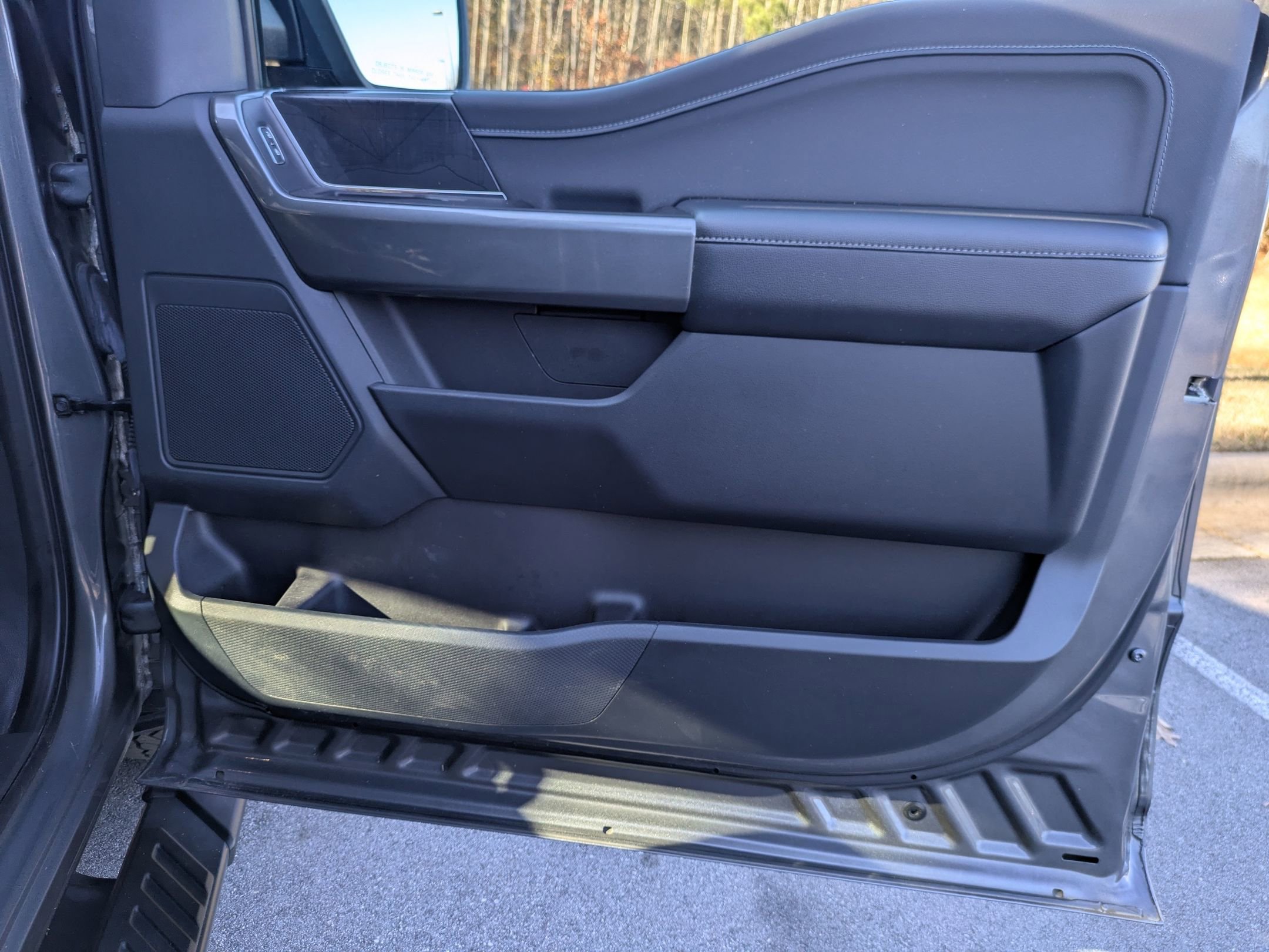 Certified 2022 Ford F150 XLT w/ Equipment Group 302A High image 35