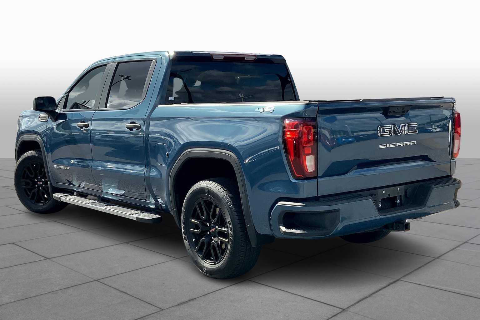 Used 2024 GMC Sierra 1500 Pro w/ Graphite Edition AWD/4WD image 11