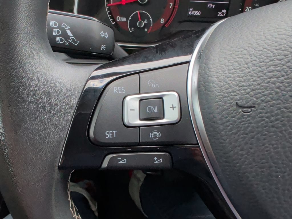 Used 2021 Volkswagen Jetta SE FWD image 25