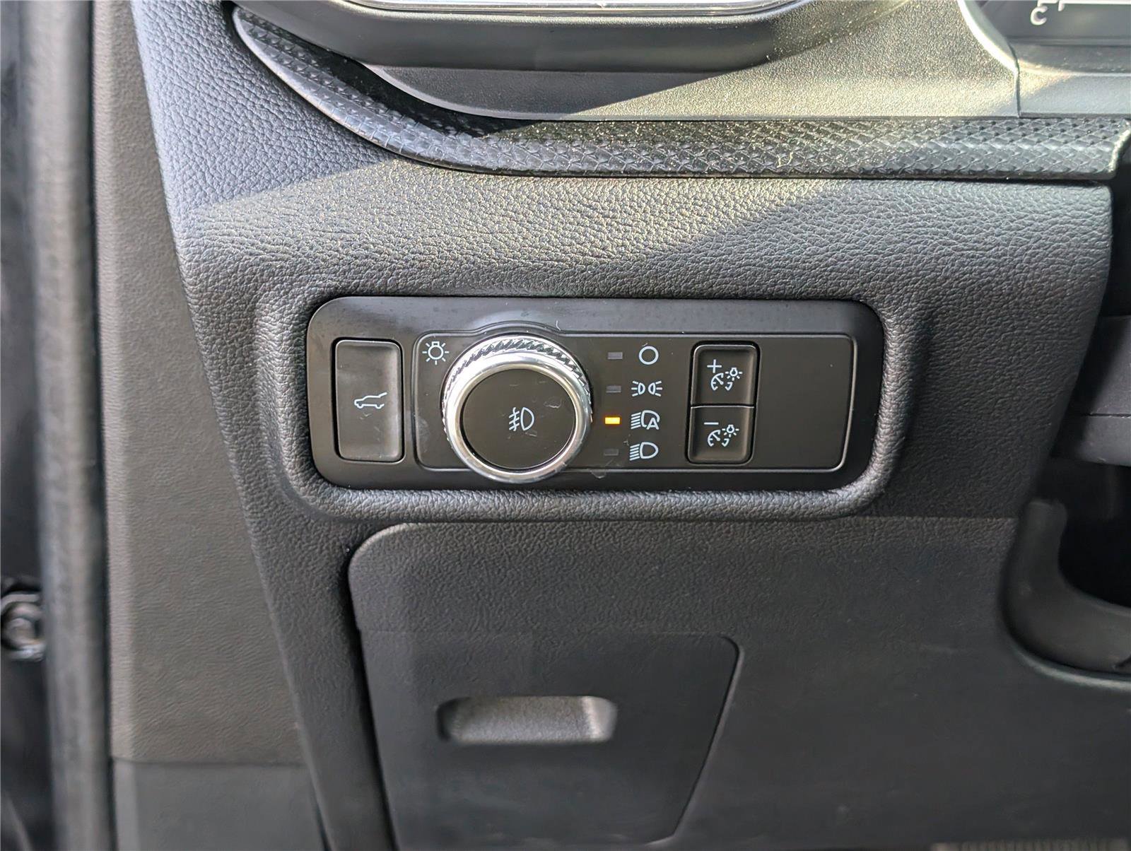 Certified 2023 Ford Explorer ST-Line w/ Class IV Trailer Tow Package image 25