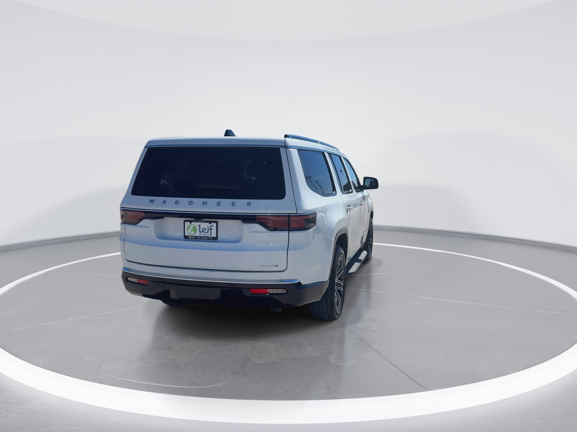 Used 2024 Jeep Wagoneer Series II w/ Flexible Seating Group image 8