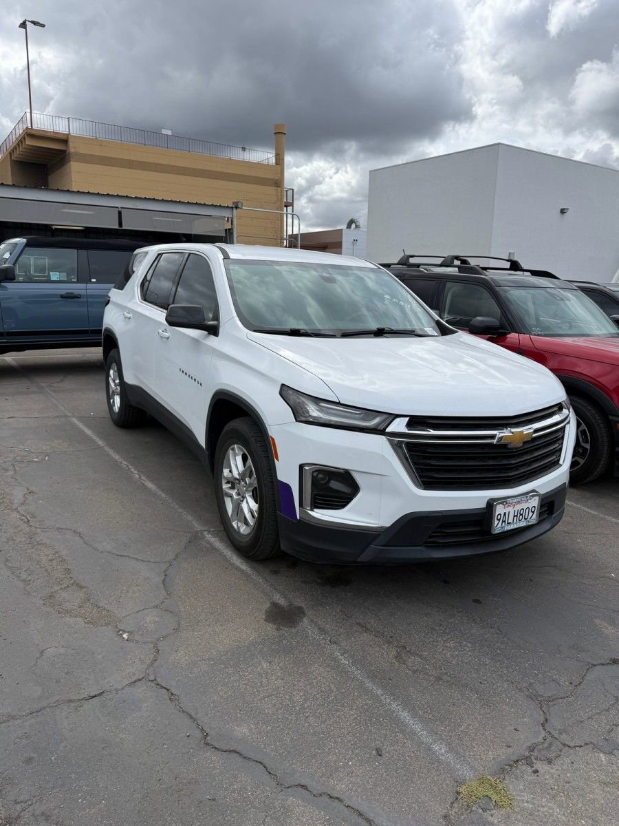Used 2022 Chevrolet Traverse LS FWD image 3