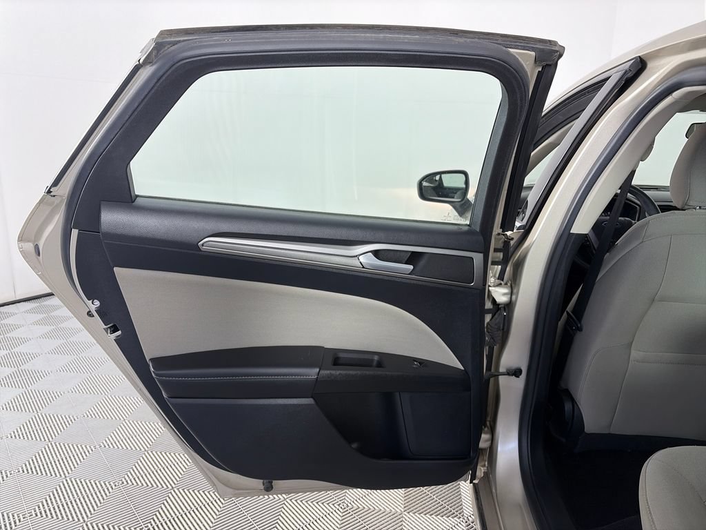 Certified 2018 Ford Fusion S FWD image 12