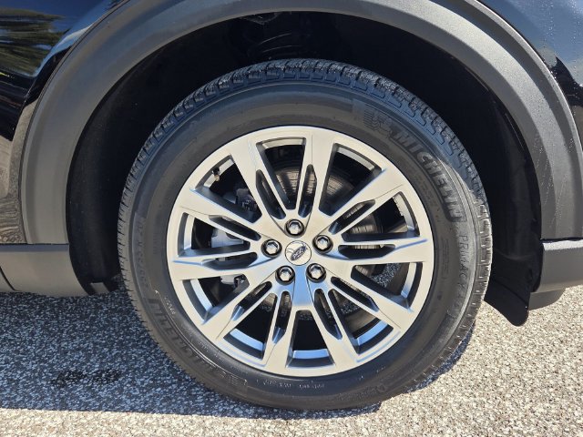 Certified 2026 Ford Explorer Platinum RWD image 11